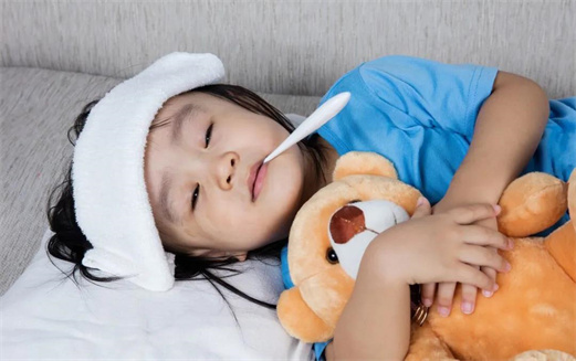国家不建议婴幼儿使用复方感冒药，那孩子感冒了，应该怎么办？